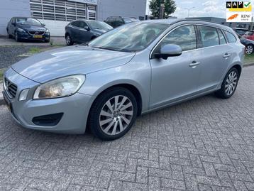 Volvo V60 2.0 D3 Momentum adaptief cc, prijs NL €5900 beschikbaar voor biedingen