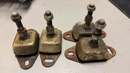 Motorsteunset  4 stuks  stelstift M16 (waren van Volvo Penta, Watersport en Boten, Bootonderdelen, Gebruikt, Motor en Techniek