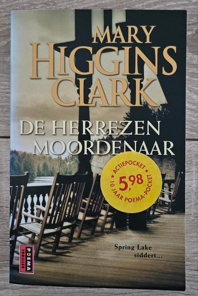 Mary Higgins Clark - De herrezen moordenaar, Boeken, Thrillers, Zo goed als nieuw, Ophalen of Verzenden