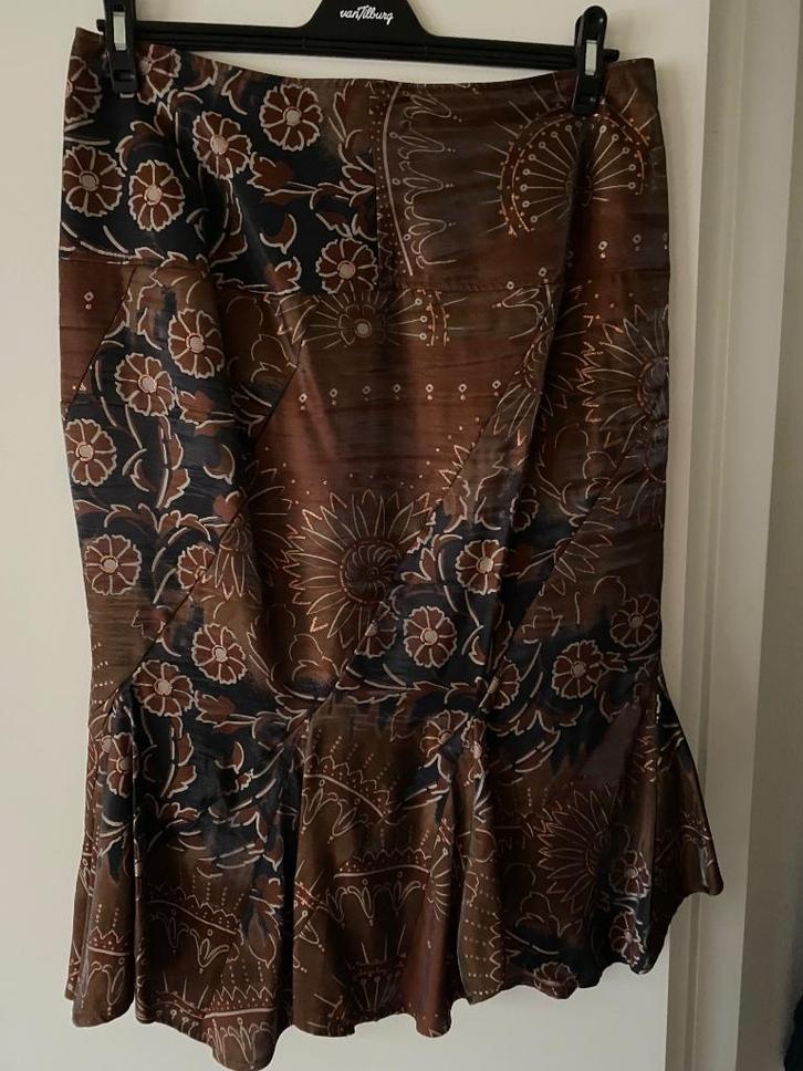 midi rok LIV 42/44 bruin/koper/zwart apart KERST, Kleding | Dames, Rokken, Zo goed als nieuw, Maat 42/44 (L), Bruin, Onder de knie