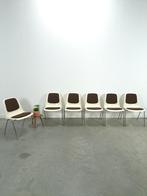 Kunststof AMA stoel met chromen poten en bruine kussens, Gebruikt, Ophalen of Verzenden, Space age, Vijf, Zes of meer stoelen