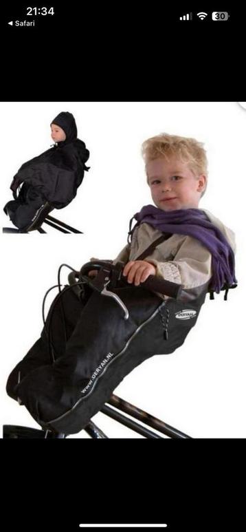 Deryan voetenzak en regenponcho beschikbaar voor biedingen