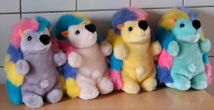 Knuffel. Egels. Multicolor. 4 st. 22 cm., Kinderen en Baby's, Speelgoed | Knuffels en Pluche, Zo goed als nieuw, Overige typen