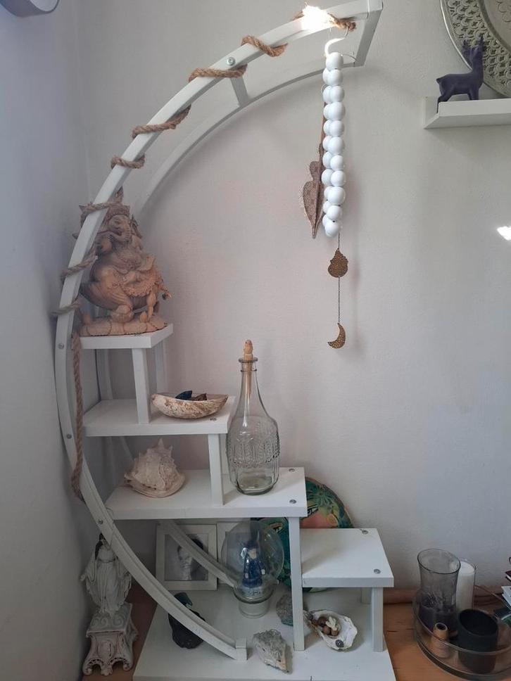 Witte plantenrek/kast halve maan, Huis en Inrichting, Woonaccessoires | Wandplanken en Boekenplanken, Gebruikt, Ophalen