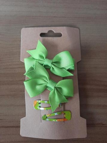 NIEUW! Baby Groene Haarknipjes Strikjes Groen beschikbaar voor biedingen