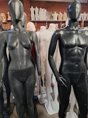 etalagepop/paspop/etalagepoppen beschikbaar voor biedingen