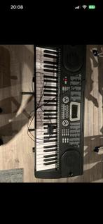 Keyboard met standaard, Muziek en Instrumenten, Keyboards, Gebruikt, Overige aantallen, Met standaard, Ophalen