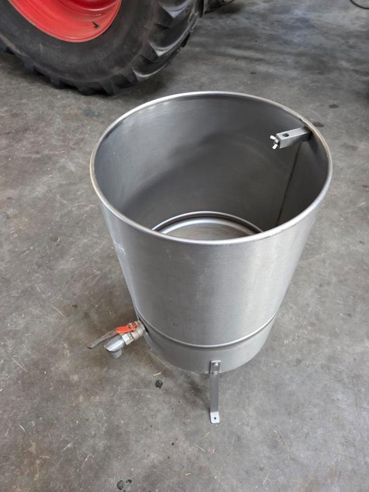 RVS Melkmenger voor kalveren 50 liter van MJS, Dieren en Toebehoren, Overige Dieren-accessoires, Ophalen