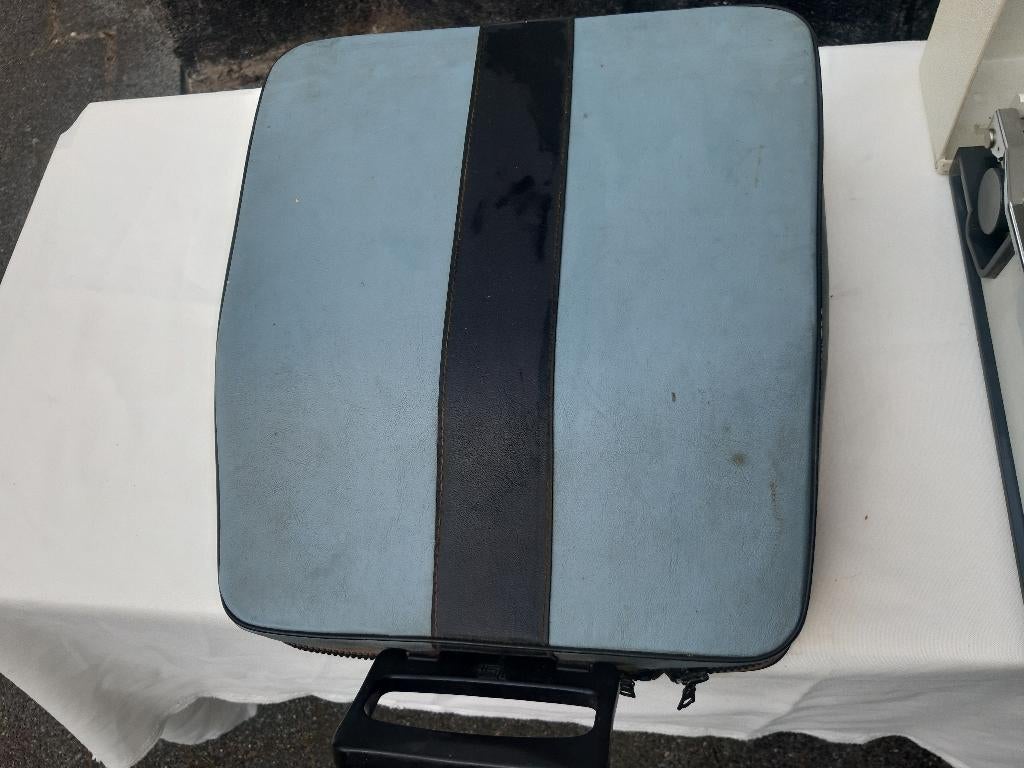 Typemachine Olivetti Lettera 22, Diversen, Typemachines, Gebruikt, Ophalen