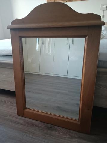 Mooie grote spiegel voor hal of slaapkamer 66x90cm beschikbaar voor biedingen