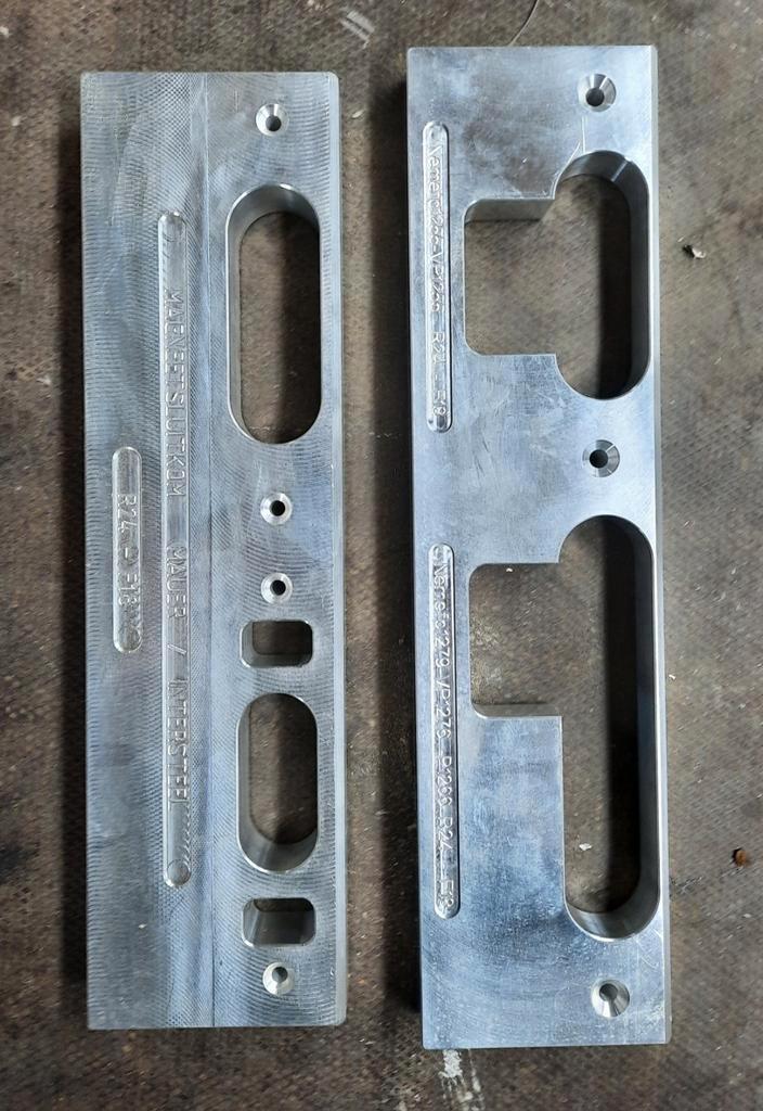 Freesmal'nemef'sluitplaat'1200.mauer'intersteel'magneetslot, Doe-het-zelf en Verbouw, Gereedschap | Overige machines, Zo goed als nieuw