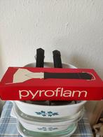 3 vuurvaste schalen van Pyroflam, 2 deksels en 3 handgrepen, Ophalen of Verzenden