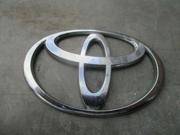 Logo voor zijde toyota  yaris  P 1    Origineel gebruikt beschikbaar voor biedingen