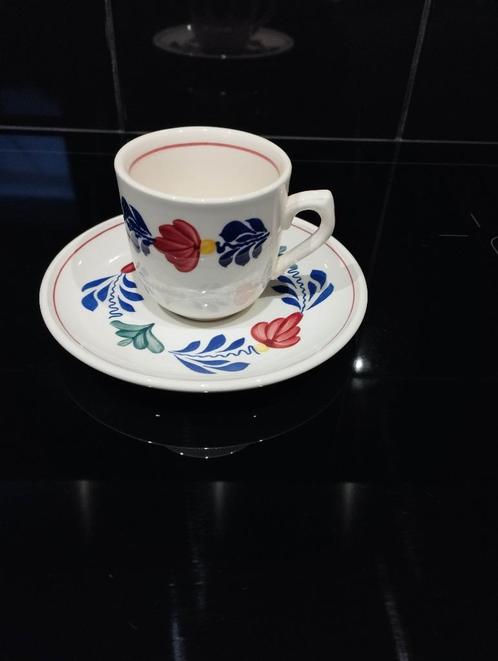 8 stuks kop en schotel, Classic Boch. Expresso, Huis en Inrichting, Keuken | Servies, Zo goed als nieuw, Kop(pen) en/of Schotel(s)