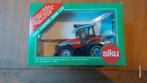 Siku 2960 MF 9240 met dubbele banden achter, Hobby en Vrije tijd, Modelauto's | 1:32, Ophalen of Verzenden, Zo goed als nieuw