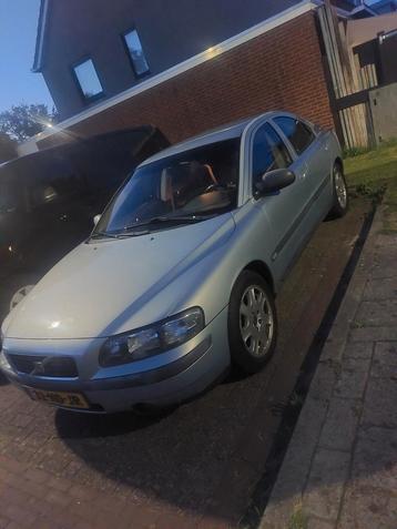 Volvo S60 2.4 170PK 2001 Grijs beschikbaar voor biedingen