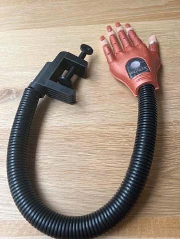 Nail trainer / oefenhand van magnetic beschikbaar voor biedingen