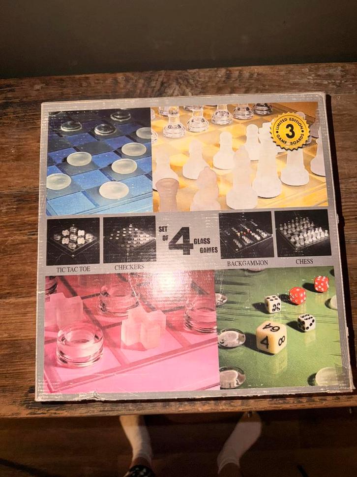 Luxe Glazen Spelset – 4-in-1 (30x30 cm) – Compleet met doos, Dieren en Toebehoren, Insecten en Spinnen