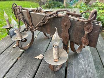 Oude authentieke landelijke lamp beschikbaar voor biedingen