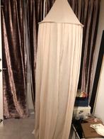 Bed boog met beige gordijn., Ophalen of Verzenden, Zo goed als nieuw