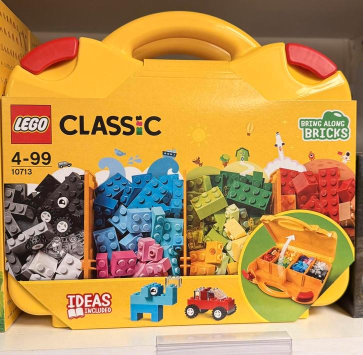 LEGO Classic Creative Suitcase / Bring Along Bricks (10713), Kinderen en Baby's, Speelgoed | Duplo en Lego, Nieuw, Lego, Complete set