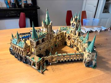 Volledig Lego Harry Potter kasteel 2021-2023 beschikbaar voor biedingen