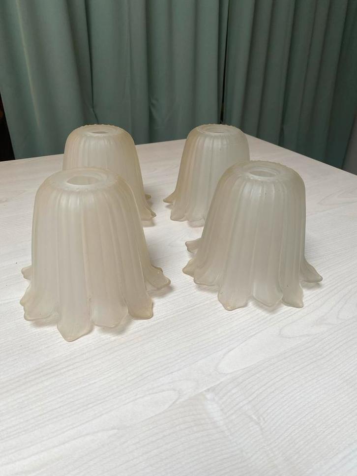 Set van 4 glazen lampenkappen, Huis en Inrichting, Lampen | Lampenkappen, Zo goed als nieuw, Minder dan 25 cm, Overige vormen