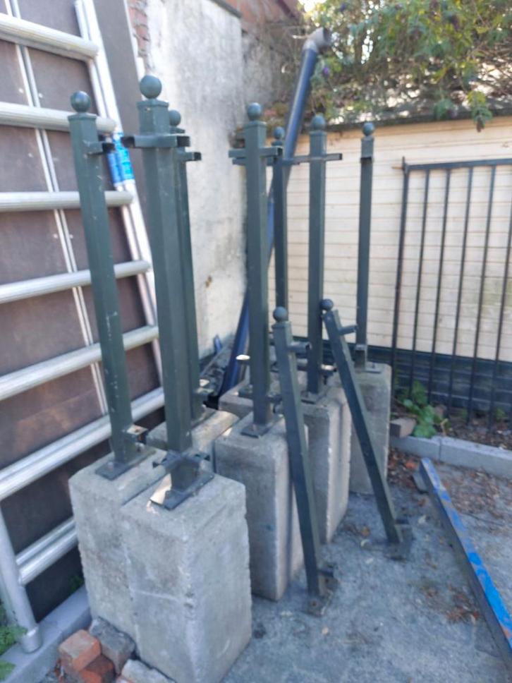 10 palen voor hekwerk, Tuin en Terras, Tuinhekken en Hekwerk, Gebruikt, IJzer, Ophalen