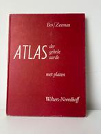 Oude Atlas uit 1969 met Kleurrijke Platen, Ophalen of Verzenden, Gelezen