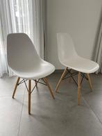 2 witte eetkamerstoelen, Huis en Inrichting, Stoelen, Ophalen, Kunststof, Gebruikt, Twee