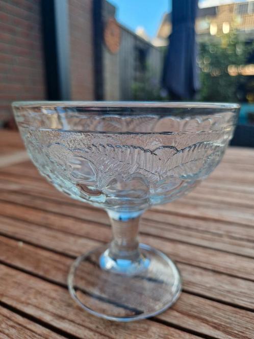 Ijscoupes 6 stuks, Huis en Inrichting, Keuken | Servies, Zo goed als nieuw, Glas of Glazen, Overige stijlen, Glas, Ophalen of Verzenden