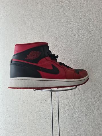 Nike Air Jordan 1 Mid Reverse Bred - Maat 44 beschikbaar voor biedingen