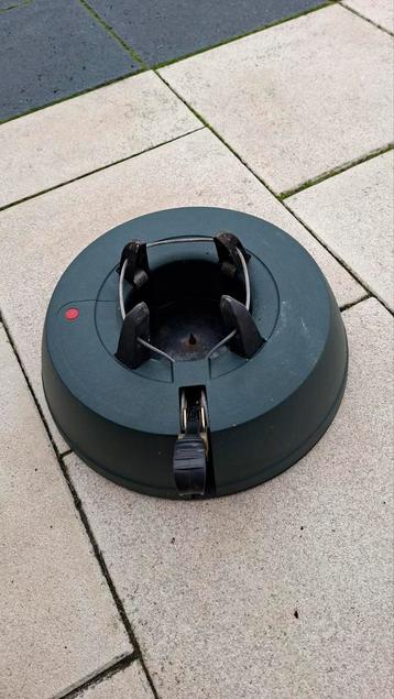 Kerstboom standaard te koop beschikbaar voor biedingen
