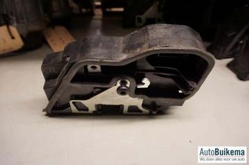Origineel BMW 1-Serie E87 portierslot links achter beschikbaar voor biedingen