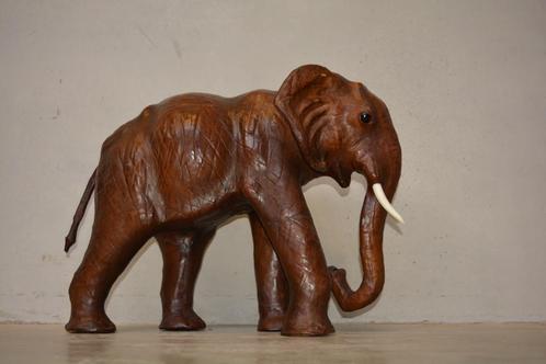 leren olifant, Antiek en Kunst, Curiosa en Brocante, Ophalen