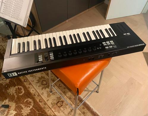 NI KOMPLETE Kontrol S49 MK1, Muziek en Instrumenten, Midi-apparatuur, Zo goed als nieuw, Ophalen of Verzenden