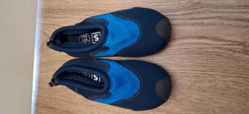 Waterschoenen maat 30 beschikbaar voor biedingen