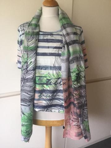 Bianca tshirt maat 38 met sjaal beschikbaar voor biedingen