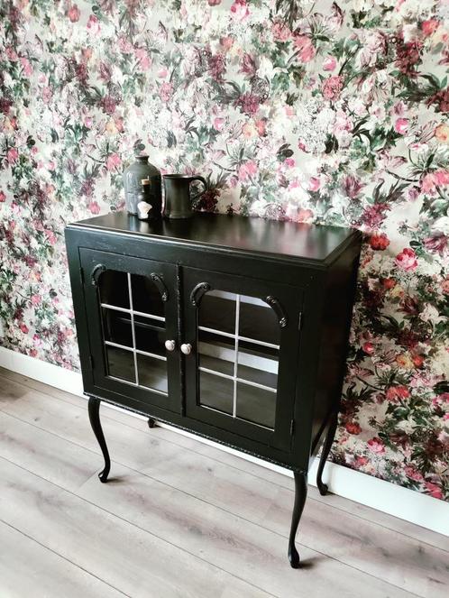 Prachtig theekastje met glas in lood ruitjes, Antiek en Kunst, Antiek | Meubels | Kasten, Ophalen