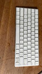 Apple toetsenbord/ keyboard type A1644, Computers en Software, Toetsenborden, Ophalen of Verzenden, Zo goed als nieuw