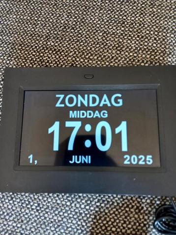 Dementie ouderenklok beschikbaar voor biedingen