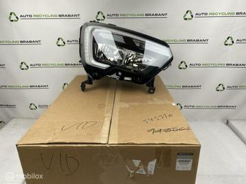 Koplamp Rechts Renault Master 3 Facelift NIEUW 260105567R beschikbaar voor biedingen