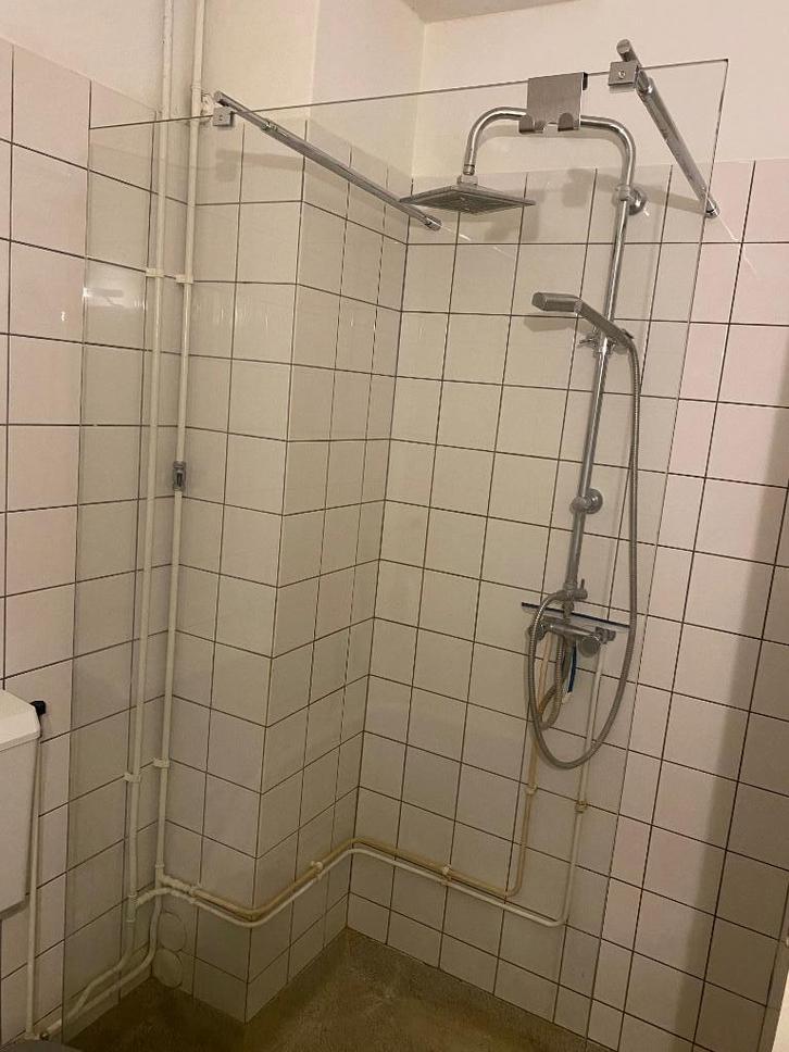 Vrijstaande douchewand, Huis en Inrichting, Badkamer | Badkamermeubels, Gebruikt, Overige typen, 150 tot 200 cm, 100 tot 150 cm