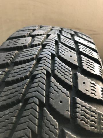 Diverse gebruikte WINTERBANDEN te koop beschikbaar voor biedingen