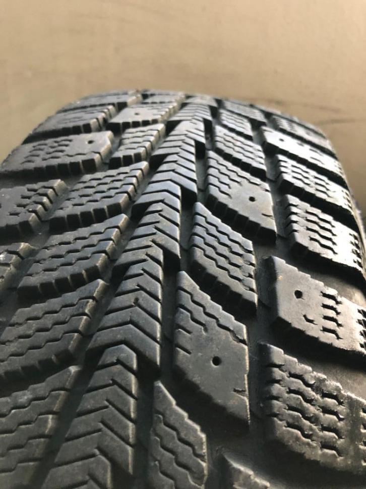Diverse gebruikte WINTERBANDEN te koop, Auto-onderdelen, Banden en Velgen, Band(en), Winterbanden, Personenwagen, Gebruikt, Ophalen