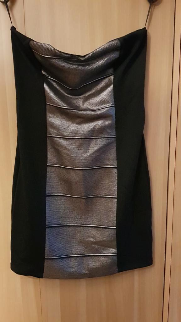 Zwart strapless jurk mt 38!, Kleding | Dames, Gelegenheidskleding, Zo goed als nieuw, Galajurk, Maat 38/40 (M), Zwart, Ophalen of Verzenden