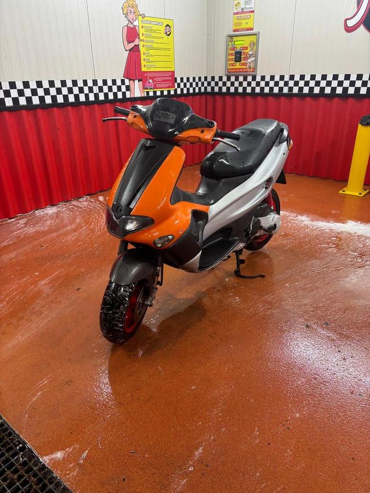 Gilera runner sp pro dd duits, Fietsen en Brommers, Scooters | Vespa, Zo goed als nieuw, Overige modellen, Ophalen