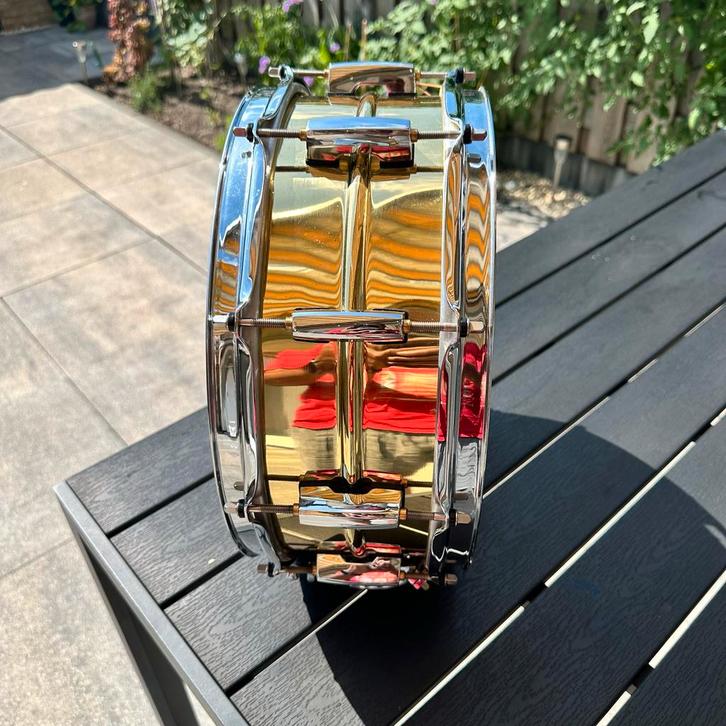 Pearl Sensitone Brass Snare Drum 14x5,5, Muziek en Instrumenten, Drumstellen en Slagwerk, Zo goed als nieuw, Pearl, Ophalen of Verzenden