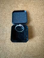 Zilveren Damesring 925, 18 tot 19, Ophalen of Verzenden, Zo goed als nieuw, Dame