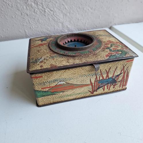 1929 Carr & Co 'Dice Casket blik met dobbelsteen mechaniek, Verzamelen, Blikken, Gebruikt, Koek(jes), Overige merken, Ophalen of Verzenden